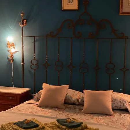 La Casa Cuadrada El Coronil